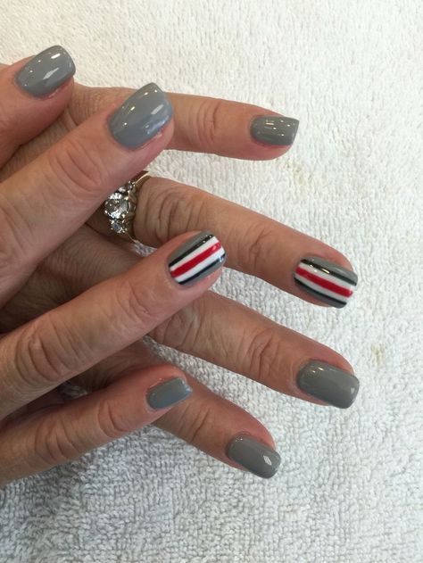 Osu Buckeyes Nail Art, Ohio University Nails, Ohio State Buckeyes Outfits, Cleveland Browns Nails, Ohio State Buckeyes Wallpaper, Osu Nails, Ohio State Tattoos, Buckeyes Crafts, Ohio State Nails