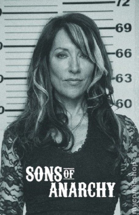 Sons of Anarchy (2013 Boom) 1E-MUGSHOT Katey Segal, Sons Of Anarchy Gemma, Sons Of Anarchy Tara, Anarchy Clothing, Sons Of Anarchy Cast, Gemma Teller Morrow, Thick Highlights, Sons Of Anarchy Mc, Punk Quotes