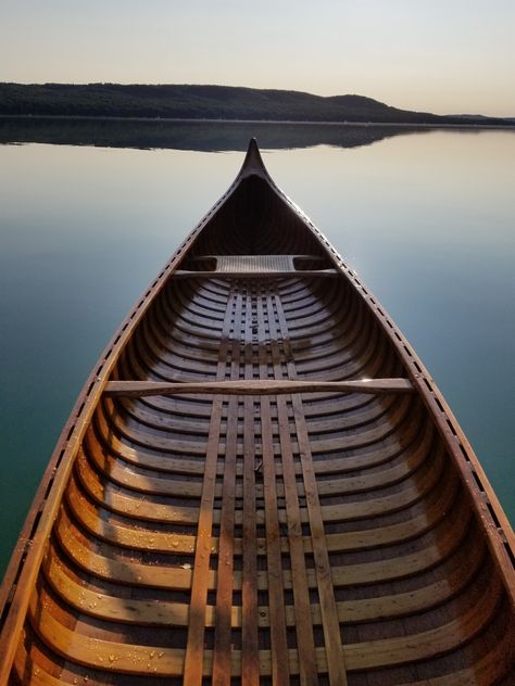 Canoes Aesthetic, Canoe Photography, Vintage Canoe, Native American Canoe, Hawaiian Canoe, Cedar Strip Canoe, Old Town Canoe, Canoe Boat, Wooden Canoe