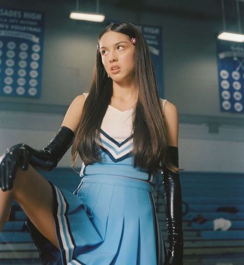 ℏ on Twitter: "devon lee carlson styled olivia rodrigo for the good 4 u music video… " Good 4 U, Cheerleading Outfits, Long Gloves, High School Musical, Paramore, Pop Punk, Celebrity Look, Fav Celebs, Olivia Rodrigo