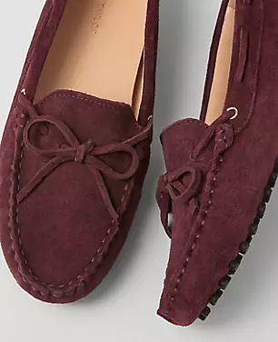 Suede Driving Mocassin Loafers Womens Driving Loafers, Female Features, Suede Moccasins, Driving Moccasins, Driving Loafers, Suede Loafers, Toe Designs, Travel Style, Leather Fashion