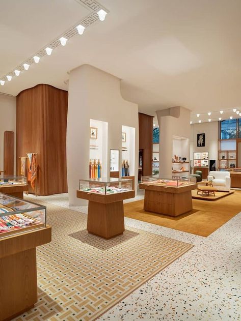 Hermes Store, Ceramic Store, Hermes Shop, Jewelry Store Design, Retail Lighting, Neoclassical Interior, Corporate Office Design, Pharmacy Design, Store Design Interior