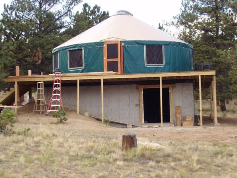 Yurt Platform, Yurt Exterior, Yurt House, Yurt Ideas, Yurt Interior, Yurt Home, Yurt Living, Caribbean Homes, Homestead House