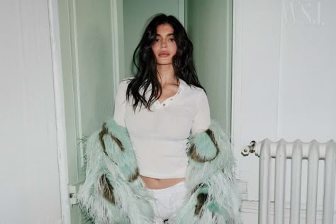 Kylie Jenner Debuts Clothing Line 'Khy' as She's Named WSJ. Magazine's 2023 Brand Innovator Kylie Jenner Clothes, Stylizacje Kylie Jenner, Kylie Jenner Icons, Kily Jenner, Look Kylie Jenner, Kylie Jenner Hair, Looks Kylie Jenner, Estilo Kylie Jenner, Celebrity Aesthetic