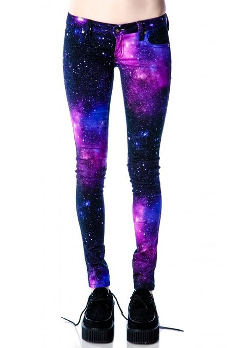 Love the fact that they r galaxy and jeans. Rather than leggings. I would feel more comfortable.. Even though I already have galaxy leggings Galaxy Pants, Galaxy Print Leggings, Galaxy Outfit, White Jeggings, Galaxy Leggings, Galaxy Fashion, My Bff, Galaxy Print, Stretchy Leggings