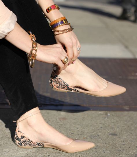 Nude Flats, Cute Flats, Fabulous Shoes, Crazy Shoes, On The Ground, Pretty Shoes, Shoe Obsession, Shoe Lover, Beautiful Shoes