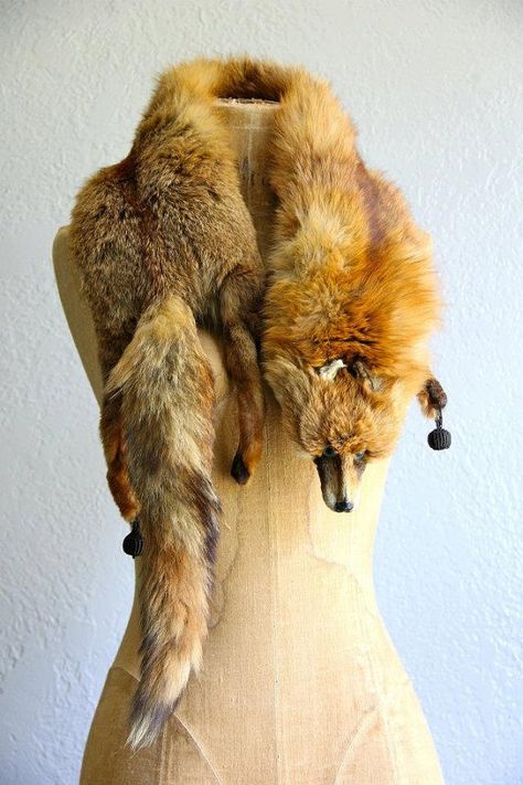 19402 Fashion, Fur Couture, Fox Stole, Fox Scarf, Fox Fur Scarf, Fur Coat Fashion, Vintage Fox, Birdcages, Animal Fur