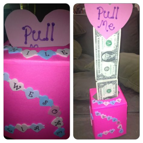 Money pull Kleenex box Money Pull Box Diy, Surprise Boyfriend Gifts, Birthday Wishes For Uncle, Paris Birthday Theme, Mom Box, Birthday Presents For Men, Birthday Surprise Boyfriend, Birthday Money, Diy Gifts For Mom