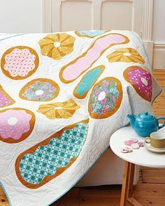 Low Volume Quilts Ideas, Quilt Board, Get Published, Quilt Fabric Collections, Quilted Gifts, Paper Patterns, Patchwork Quilting, Quilting For Beginners, Wall Quilts