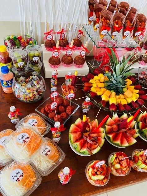 Quince Desert Table Ideas Mexican, Mexican Fruit Bar Ideas, Candy Bar Ideas Mexican, Fiesta Snack Table, Mexican Food For Quinceanera, Dessert Table Ideas Mexican, Fruit Stand Party, Mexican Sweet Table Ideas, Chamoy Bar Dessert Tables