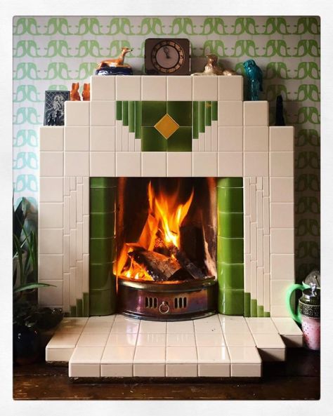 Wyndham Art Deco all tiled fireplace with extra stick detail Fireplace Art Deco, Art Deco Tiled Fireplace, Art Deco Fireplaces, Vintage Fireplace Tile, Tiled Chimney, Green Tile Fireplace, 70s Fireplace, Unique Fireplace Ideas, Mckinley Dollhouse