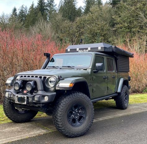 Overland Classifieds :: 2021 AEV Upfitted Jeep Gladiator Rubicon with Alu-Cab Canopy Camper - Expedition Portal Keep Gladiator Overland, Jeep Gladiator Overland Build, Aev Jeep, American Expedition Vehicles, Landing Ideas, Slide In Camper, Expedition Portal, Jeep Jeep, Kid Friendly Travel Destinations