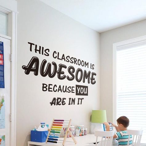 Class Wall Decoration Ideas High School, School Sayings For Walls, English Classroom Wall Decor, After School Decor Ideas, High School Classroom Decorating Ideas English Decoration Wall, Classroom Graffiti Wall, Picture Wall Ideas Classroom, Classroom Motivational Wall, Class Decoration For Teachers Day