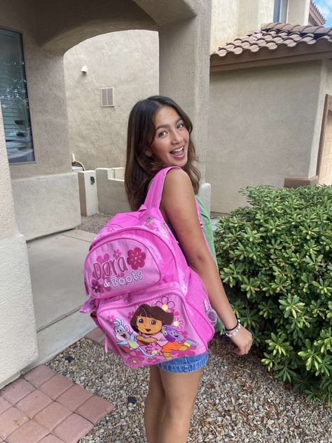 Senior Year Backpack, Tennis Senior Pictures, Senior Year Diy, Senior Year Things, Backpack Ideas, Kids Backpack, Senior Year, Kids Backpacks, Senior Pictures