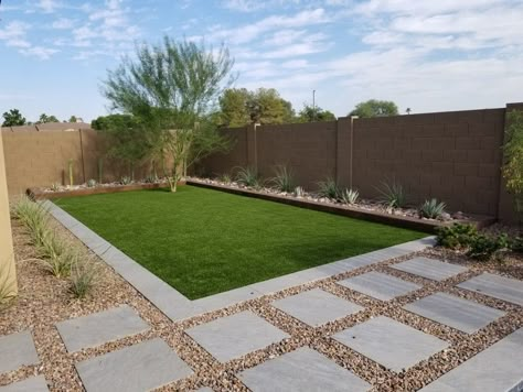 Desert Gravel Backyard, Simple Desert Backyard Landscaping, Rock And Grass Landscaping Front Yards, Backyard Arizona Ideas, Cheap Hardscape Ideas Backyards, Retaing Walls Landscape Ideas, Simple Arizona Backyard, Simple Turf Backyard Ideas, Arizona Small Backyard Ideas