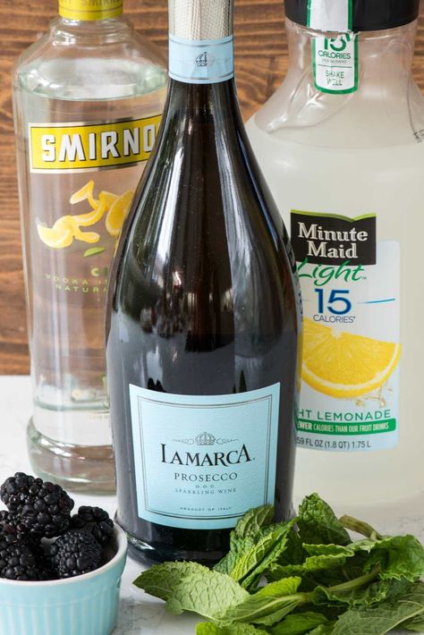 Lemonade Prosecco Punch, Simple Party Punch, Prosecco Punch, Mom Juice, Prosecco Drinks, Party Beverages, Citrus Vodka, Crazy For Crust, Mix Drinks