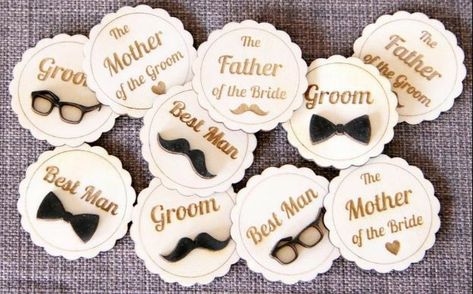 Groom Decorations Wedding, Bride And Groom Ideas, Ideas For Wedding Gifts, Gifts For Bride And Groom, Wedding Badges, Wedding Swag, Gifts For Bride, Team Groom, Wedding Gifts For Bride And Groom