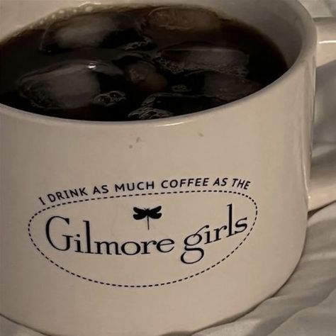 Gilmore Girls Coffee Mug, Gilmore Girls Coffee, Watch Gilmore Girls, Girls Cup, Gilmore Girl, Lorelai Gilmore, Coffee Girl, Sweet Escape, Rory Gilmore