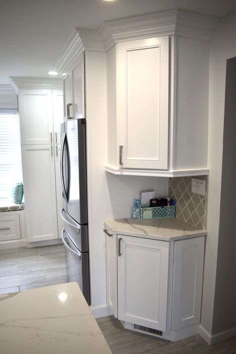 Cabinet Around Refrigerator Ideas, Small Kitchen Refrigerator Ideas, Fridge In Middle Of Cabinets, Fridge Against Wall In Corner, Corner Cabinet Next To Refrigerator, Fridge Next To Wall, Kitchen Refrigerator Placement, Fridge Next To Stove Kitchen Layouts, Angled Corner Fridge