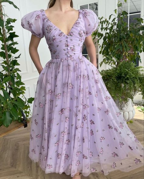 Fotografi Vintage, Fairytale Dress, فستان سهرة, Prom Dresses Short, Looks Vintage, Fancy Dresses, Ball Dresses, Stunning Dresses, Purple Dress