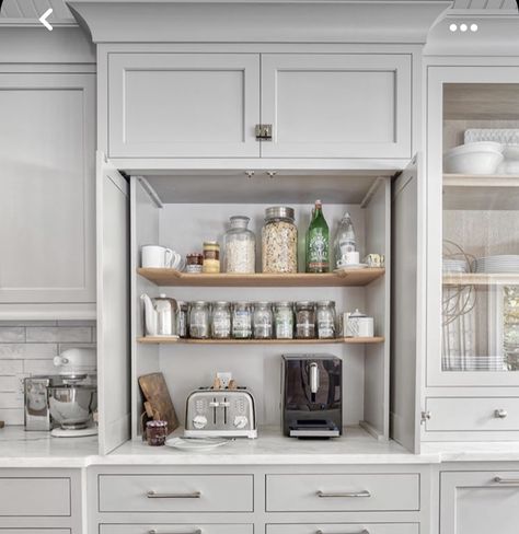 Kitchen Cupboard Layout, Cupboard Layout, Lodge Kitchen, Lakehouse Kitchen, Kitchen Appliance Storage, Appliance Garage, Kitchen Guide, Modern Farmhouse Kitchen, Coffee Bars In Kitchen