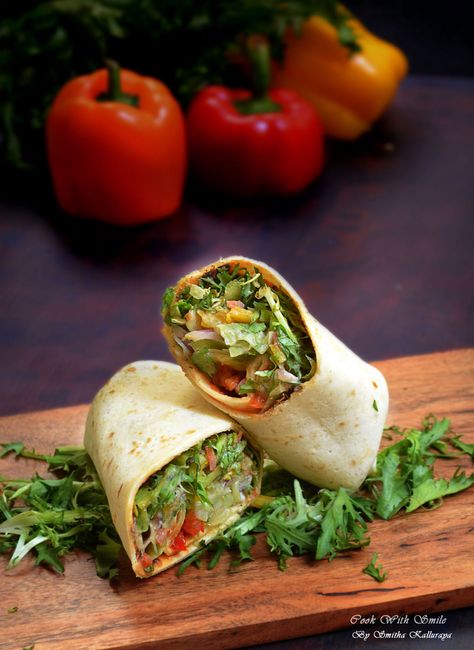 Veg Wraps Recipes, Kothu Parotta, Parotta Recipe, Veg Wraps, Frankie Recipe, Veggie Salad Recipes, Salad Wrap, Veg Snacks, Wrap Recipe