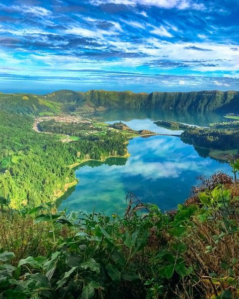 1,609 Likes, 9 Comments - Aᴢᴏʀᴇꜱ, Wʜᴀᴛ Eʟꜱᴇ! (@azoreswhatelse) on Instagram: “Photo By @earthpeek  . #Repost #AzoresWhatElse #Azores #Açores #Portugal #View #Travel #Nature” Azores Islands Photography, The Azores Portugal, Azores Portugal Aesthetic, Azores Islands Aesthetic, Azores Aesthetic, Azores Wedding, San Miguel Azores, Azores Sao Miguel, Portugal Azores