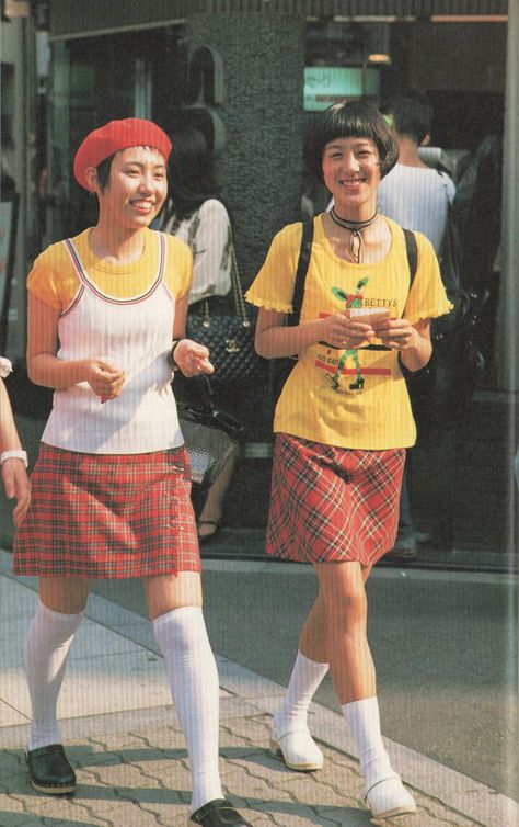 from STREET FASHION 1945-1995, published by PARCO, these photos are taken in 1994 Japan 90s Fashion, Japan Street Style Women, 90s Fashion Street Style, 90s Japan Fashion, Japan Street Style, 90s Japanese Fashion, Japan Street Fashion, 90s Harajuku, Vintage Hello Kitty