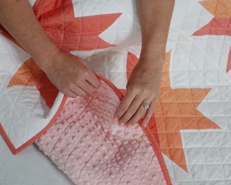 How to Use Minky Fabric for Quilt Backing - Homemade Emily Jane Backing A Quilt With Minky, Soft Quilt Backing, Minky Quilt Backing, Quilting With Minky Backing, Minky Backed Quilt, Minky Fabric Projects Ideas, Muslin Quilt Diy, Minky Fabric Projects, Baby Boy Quilts Ideas Free Pattern