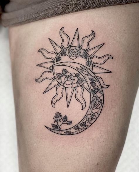 awesome 24 Sun and Moon Tattoo for Sky Lovers in 2021 Sun And Moon Tattoo No Face, Sun And Moon Knee Tattoo, Half Sun Half Moon Tattoo, Upper Knee Tattoo, Skeleton Couple Tattoo, Apollo Tattoo, Nature Sleeve, Small Tattoos Ideas, Half Moon Tattoo