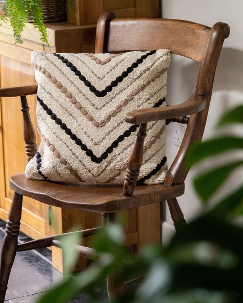 Meet the Boyce Cushion from Arthur Cameron – where boho chic meets 5-star luxury! 🌟 Perfect for transforming any couch from “meh” to “marvelous” and adding that extra touch of “I’ve got my life together” vibes. 🌿 #luxuryliving #timelesselegance #highendhomes #luxuryhomedecor #classicinteriordesign #elegantinterior #chicinterior #interiordesign Classic Interior Design, Open Fireplace, Soft Spot, Get My Life Together, Chic Interior, Handmade Cushions, Sheepskin Rug, Bohemian Design, Elegant Interiors