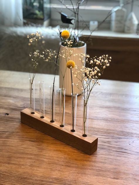 Wooden Vase // Flower Vase // Test Tube Vase - Etsy Test Tube Crafts Diy, Test Tube Centerpiece, Test Tube Flower Arrangements, Test Tube Table Decor, Test Tube Art, Test Tubes With Flowers, Test Tube Flower Centerpiece, Test Tube Decor, Test Tube Flower Wall Decor