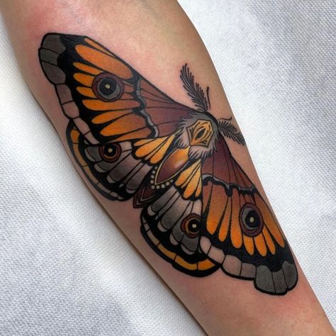 Moth Colored Tattoo, Yellow Moth Tattoo, Neo Traditional Lunar Moth Tattoo, Neotrad Moth Tattoo, Neotraditional Tattoo Butterfly, Moth Tattoo Design Color, Colored Moth Tattoo, Neotrad Butterfly, Moth Color Tattoo