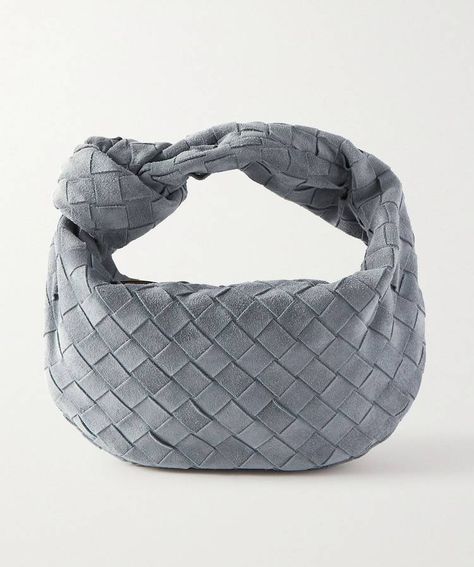 Bottage Veneta Bag Outfit, Bottega Veneta Bag Tote, Bottega Veneta Jodie Mini, Grey Accessories, Grey Handbag, Bottega Veneta Jodie, Mini Jodie, Bottega Veneta Bag, Best Valentine's Day Gifts