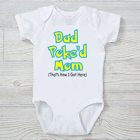 Funny Baby Onesie. Gerber Brand 100% Cotton Using The Pokemon Pikachu Text White Onesie Fast Shipping Pokemon Pregnancy Announcement, Pokemon Baby Shower Ideas, Pokemon Baby Clothes, Alternative Baby Clothes, Funny Baby Boy, Funny Baby Onesie, Funny Baby Gifts, Fun Baby Announcement