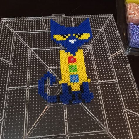 Pete The Cat Perler Beads, Pete The Cat Pixel Art, Mom Perler Beads, Pearled Bead Patterns, Bluey Perler Beads, Melty Bead Designs, Pearl Beads Pattern, Melty Bead Patterns, Fuse Bead Patterns