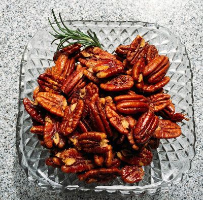 Rosemary Pecans, Butter Pecans, Glazed Pecans, Spiced Butter, Spiced Pecans, Creative Cooking, Roasted Pecans, Baking With Honey, Nut Recipes