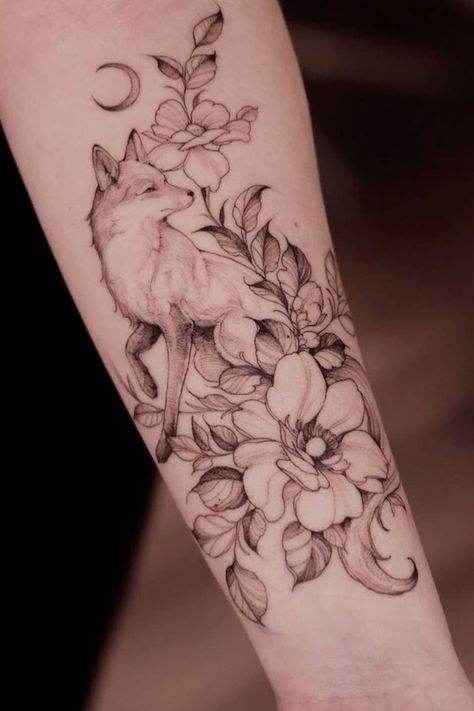 Fox Flowers Tattoo, Woodland Sleeve Tattoo, Animal Mandala Tattoo, Woodland Tattoo Sleeve, Racoon Tattoo, Half Sleeve Tattoo Ideas, Tattoo Ideas For Females, Cute Tattoo Ideas, Animal Mandala