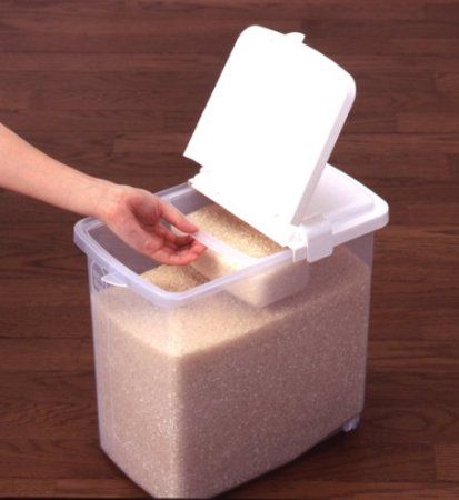 Lunchbox Design, Rice Storage Container, Pantry Storage Containers, Rice Storage, Kitchen Accesories, Grain Storage, Building A Container Home, Kitchen Pantry Storage, Kitchen Organization Pantry