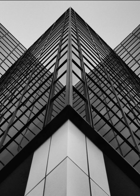 Black And White Building, Black Architecture, Architecture Photography Buildings, Photography Buildings, Line Photography, Building Photography, Architecture Wallpaper, Structure Architecture, Bnw Photography