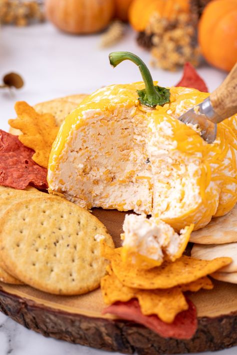 Thanksgiving Pumpkin Cheese Ball, Pumpkin Cheese Appetizer, Pumpkin Shaped Dip, Thanksgiving Cheese Appetizers, Cheese Pumpkin Ball, Pumpkin Shaped Appetizers, Pumpkin Cheeseball Recipe, Cheese Ball Pumpkin Shaped, Thanksgiving Cheese Balls