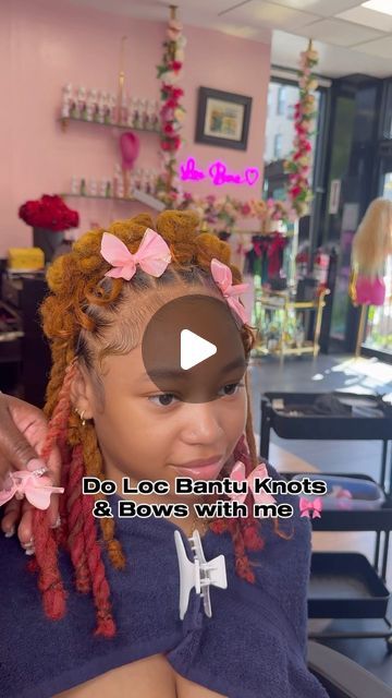 Shay London on Instagram: "Bantu Knots & Bows 😍😍🎀 
The combo I never knew I needed 😍

🌸 𝐅𝐨𝐫 𝐑𝐞𝐭𝐰𝐢𝐬𝐭, 𝐋𝐨𝐜 𝐑𝐞𝐩𝐚𝐢𝐫𝐬, 𝐅𝐚𝐮𝐱 𝐋𝐨𝐜 𝐈𝐧𝐬𝐭𝐚𝐥𝐥 , 𝐓𝐨𝐮𝐜𝐡 𝐔𝐩𝐬 & 𝐑𝐞𝐦𝐨𝐯𝐚𝐥  𝐀𝐩𝐩𝐨𝐢𝐧𝐭𝐦𝐞𝐧𝐭𝐬- Click “Book Appointment” in the link in bio✨
🌸 𝐋𝐨𝐜 𝐄𝐱𝐭𝐞𝐧𝐬𝐢𝐨𝐧 𝐈𝐧𝐬𝐭𝐚𝐥𝐥𝐬-  Text (929)-484-6072 for Human Loc Extension install Inquiry. 
🌸 𝐏𝐮𝐫𝐜𝐡𝐚𝐬𝐞 𝐋𝐨𝐜 𝐄𝐱𝐭𝐞𝐧𝐬𝐢𝐨𝐧𝐬: 
Loc Extensions are available on our 𝐓𝐢𝐤𝐓𝐨𝐤 𝐒𝐡𝐨𝐩.  1 bundle contains 20 Locs. 3-5 bundles are needed per head depending on density of your hair. 
📬 2- DAY Fast Shipping ‼️💨

#locextensioninstall #lisabonetlocs 
#boholocs #nyclocstylist #atllocstylist #atllocextensions #locs #newyorklocextensions #phillylocstylist #ctlocsstylist #dreadstyles #fyp #l Locs Hairstyles With Bows, Locs And Bows, Bantu Knot Loc Styles, Bantu Knots Locs Hairstyles, Bantu Knots With Locs, No Retwist Styles, Hairstyles For Medium Length Locs, Bantu Knots Locs, Loc Bantu Knots