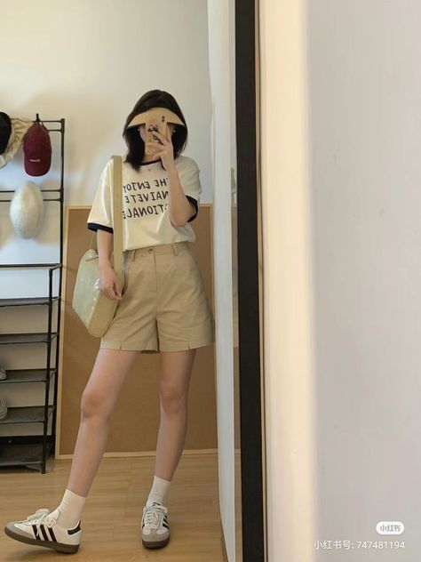 Summer Outfits Cute Korean, Sea Clothes Summer Outfits, Korean Girl Summer Outfit, T Shirt Outfit Korean, Casual Summer Outfits Korean Style, Aesthetic Korean Outfits Summer, Korean Girl Outfits Summer, Summer Outfits Aesthetic Modest, Casual Outfits Korean Summer