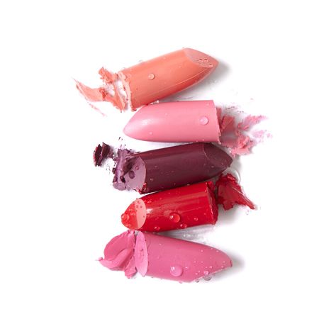 DIY Lipstick: How To Make Natural Lipstick Glitter Pigment Eyeshadow, Designer Lipstick, Lipstick Making, Make Your Own Lipstick, Lipstick Colour, Lipstick Liquid, Diy Lipstick, Lipstick Designs, Dr Hauschka