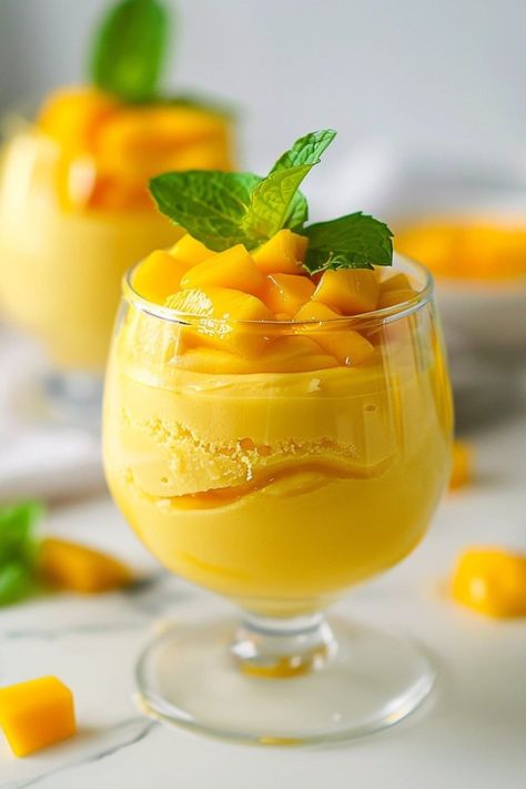 Mango Parfait Desserts, Mango Mousse Cups, Recipes With Mango Puree, Mango Dessert Cups, Easy Mango Desserts, Mango Dessert Recipes Easy, Mango Recipes Dessert, Mango Treats, Hot Dessert Recipes