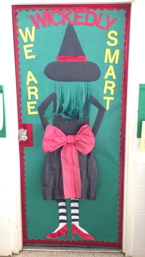 Wicked Witch of the West Classroom door! Wizard of Oz Wizard Of Oz Classroom Door, Wizard Of Oz Bulletin Board Ideas, Wizard Of Oz Door Decorations, Wizard Of Oz Bulletin Board, Wizard Of Oz Classroom, Fall Classroom Door, Halloween Classroom Door, Halloween Classroom Decorations, School Door Decorations