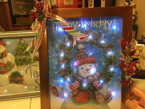 Christmas Pictures With Lights, Spray Paint Frames, Travel Crafts, Christmas Crafty, Screen Painting, Wall Art Lighting, Dollar Tree Christmas, Christmas Crafts For Gifts, Diy Resin Art