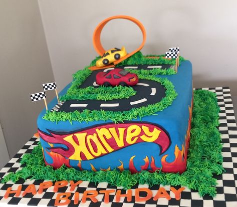 Hot Wheels Sheet Cake, Hot Wheels Sheet Cake Ideas, Number 5 Hot Wheels Cake, Hot Wheels Cake Ideas, Hotwheels Birthday Cake, Hotwheels Sheet Cake, Hot Wheels Cake Simple, Hot Wheels Birthday Cake Buttercream, Hot Wheels Cupcakes