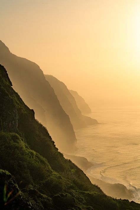 Sunset Cliffs, Natural Swimming Pools, Majestic Mountains, Best Sunset, Funchal, Natural Pool, Amazing Photo, Amazing Sunsets, Beautiful Waterfalls