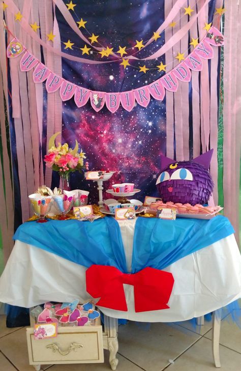 How to Plan your own DIY Sailor Moon Party Moon Party Decorations, Moon Party Ideas, Moon Baby Shower Theme, Sailor Moon Cakes, Birthday Thoughts, Sailor Moon Party, Sailor Moon Crafts, Sailor Moon Birthday, Kylie Birthday